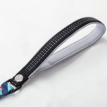 Cargar imagen en el visor de la galería, Correa con Diseño Geométrico - Floral