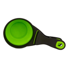 Cargar imagen en el visor de la galería, Cuchara para Croquetas con Clip Sellador Verde
